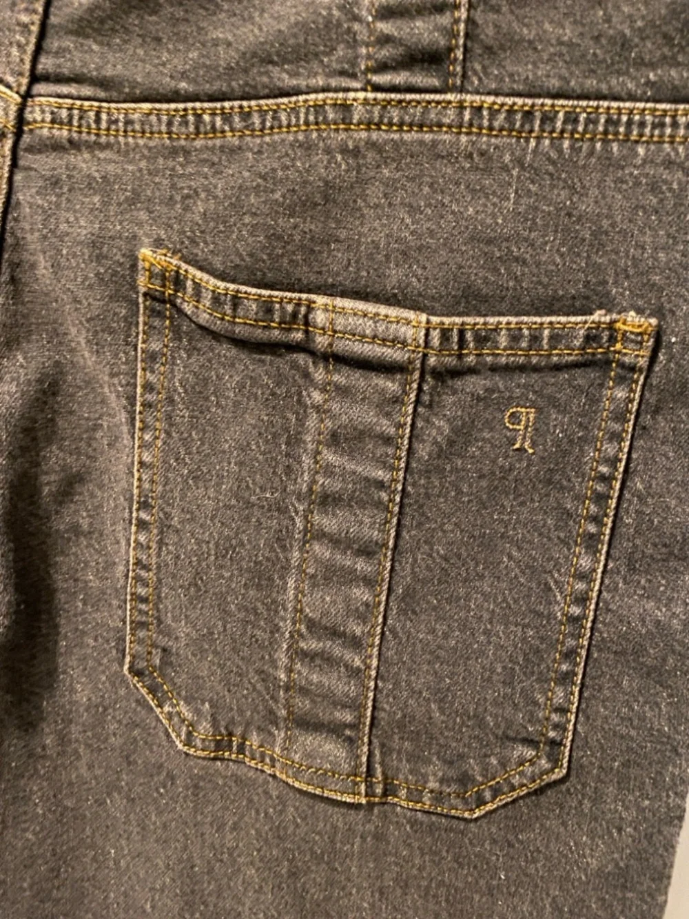 Anthropologie Pilcro Seamed Denim Shorts - Size 30 - Picture 10 of 12